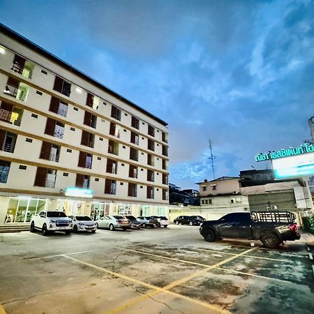 Nicha Residence Hotel Bangkok Ngoại thất bức ảnh