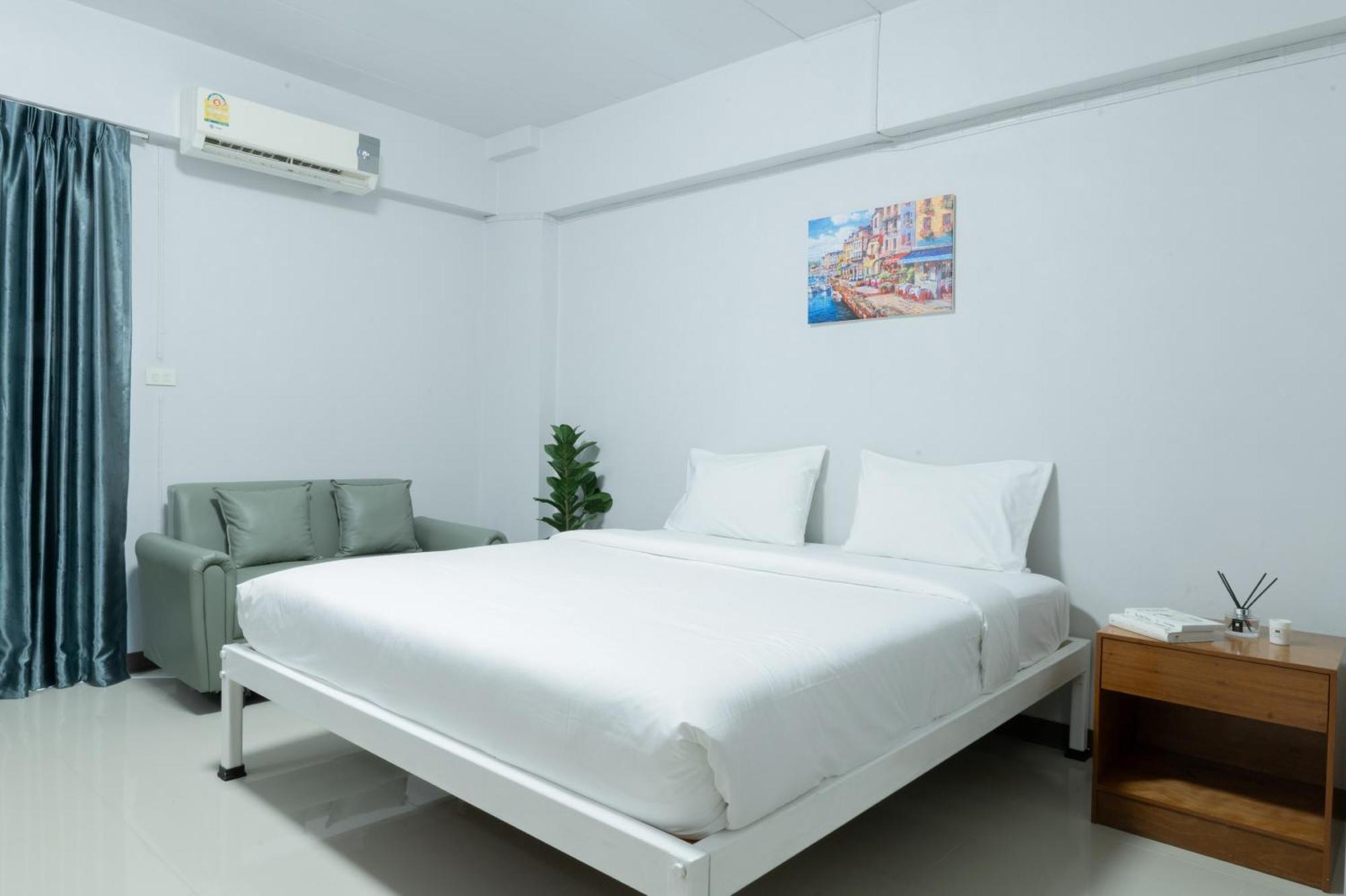 Nicha Residence Hotel Bangkok Ngoại thất bức ảnh