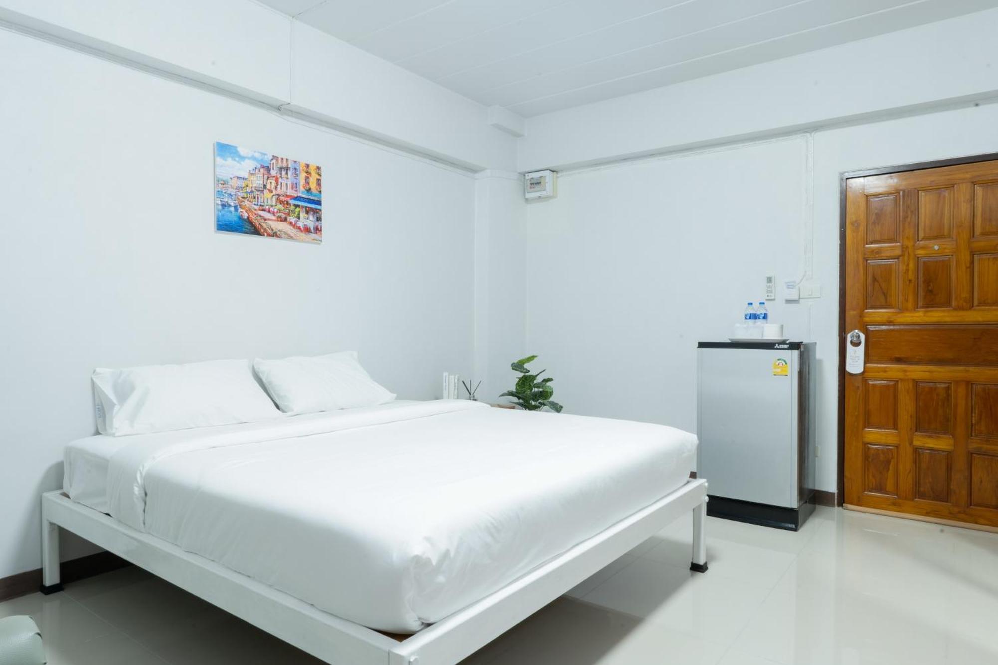 Nicha Residence Hotel Bangkok Ngoại thất bức ảnh