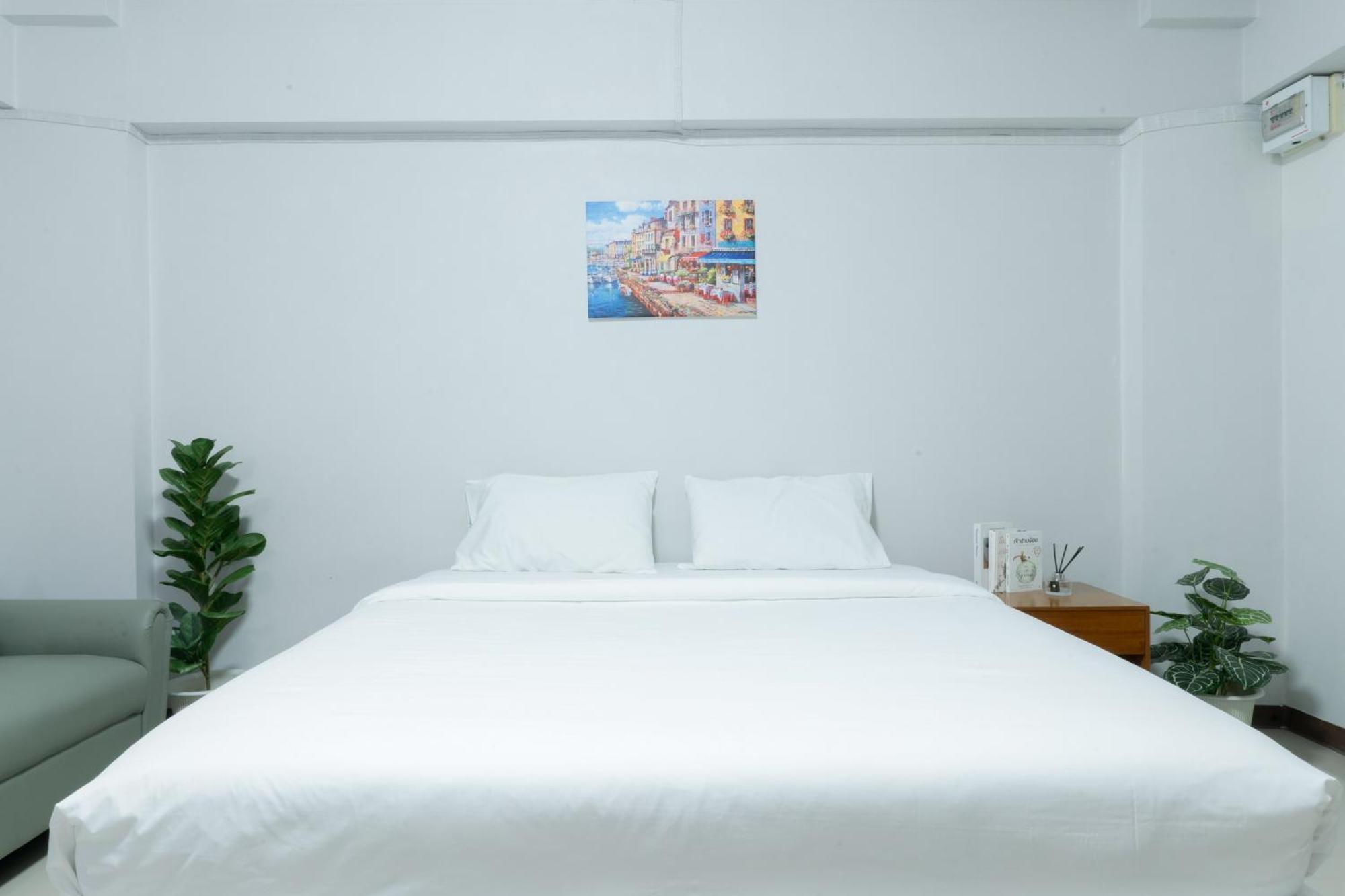 Nicha Residence Hotel Bangkok Ngoại thất bức ảnh