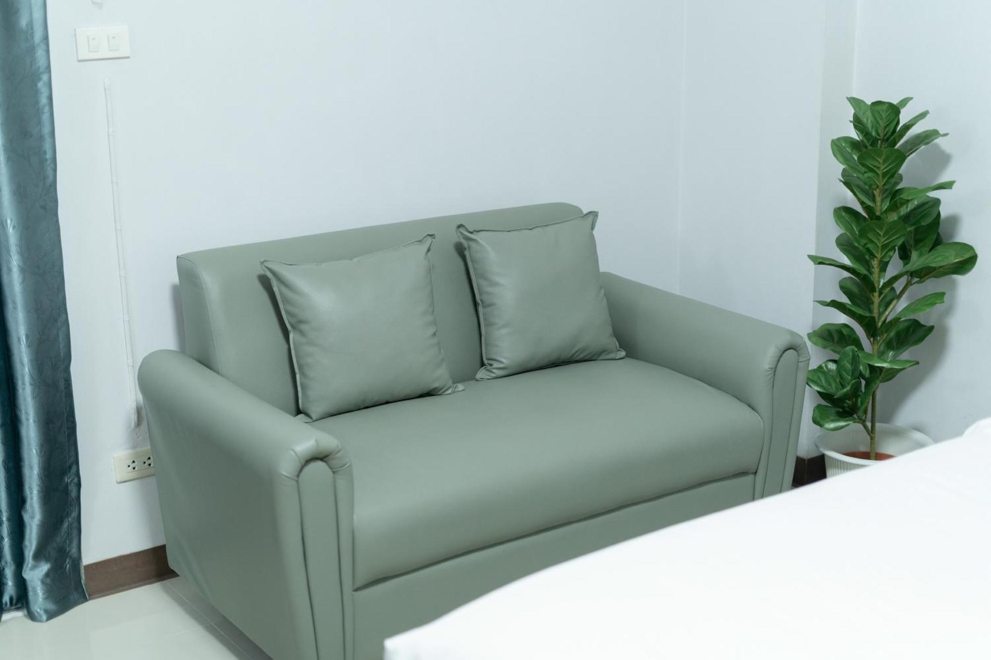 Nicha Residence Hotel Bangkok Ngoại thất bức ảnh