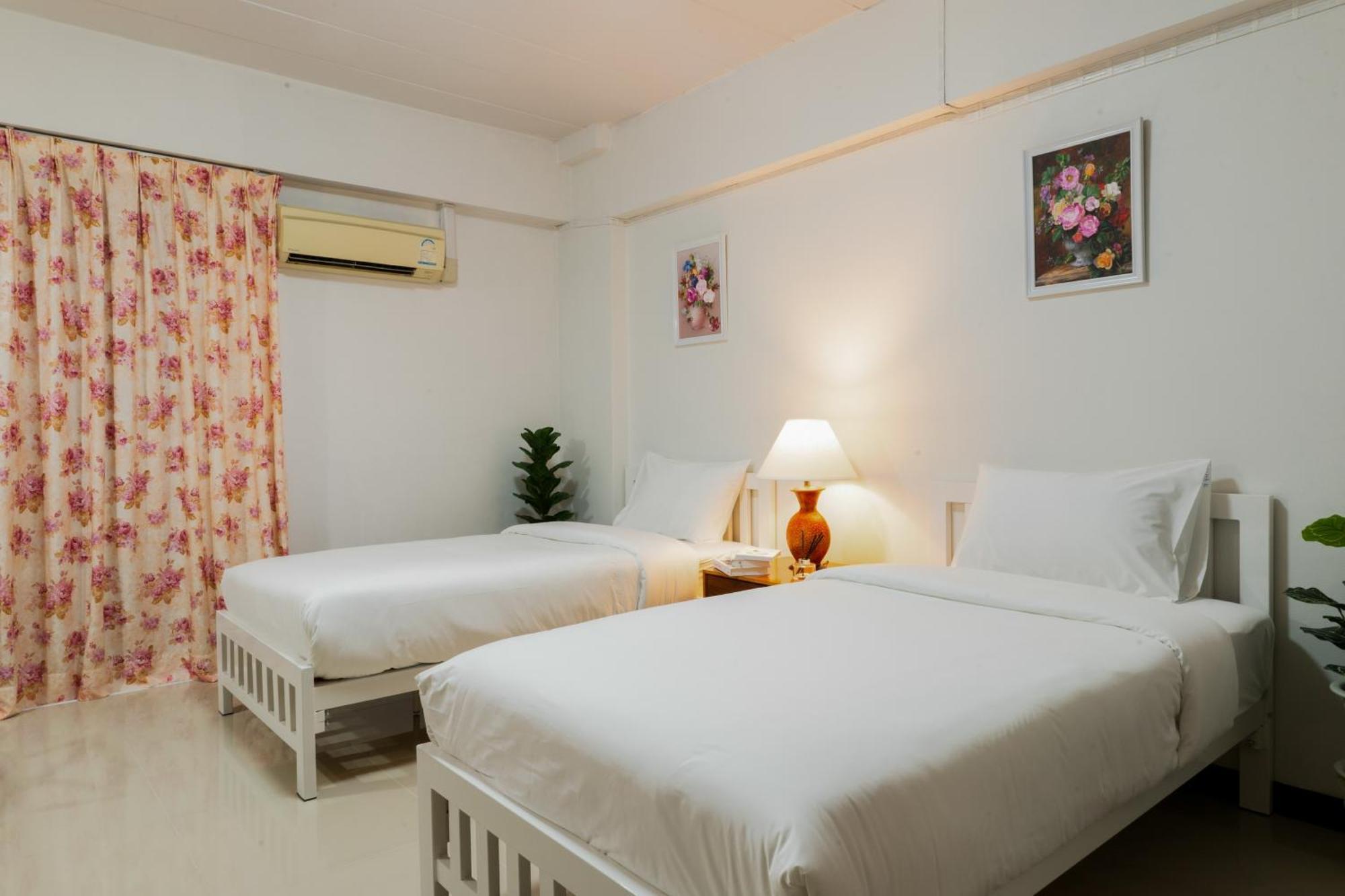Nicha Residence Hotel Bangkok Ngoại thất bức ảnh